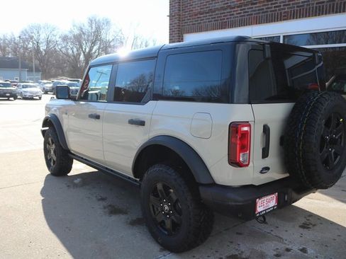 New 2025 Ford Bronco Big Bend w/ Black Diamond Package image 6