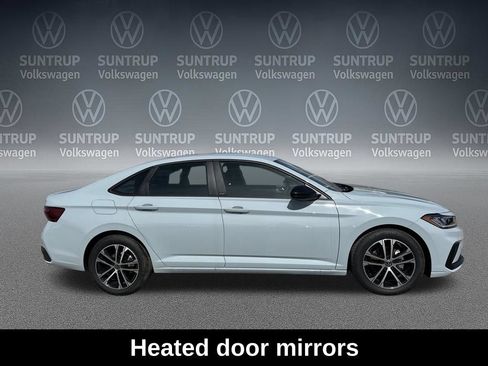 Used 2026 Volkswagen Jetta Sport FWD image 6