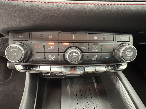 Used 2026 Dodge Durango GT w/ Tow 'N Go Package AWD/4WD image 18