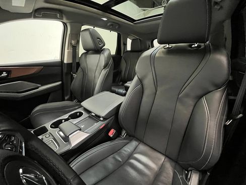 Used 2022 Acura MDX SH-AWD w/ Technology Package image 11