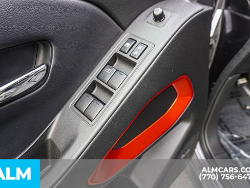 Used 2025 Nissan Frontier PRO-4X w/ Pro Convenience Package image 52