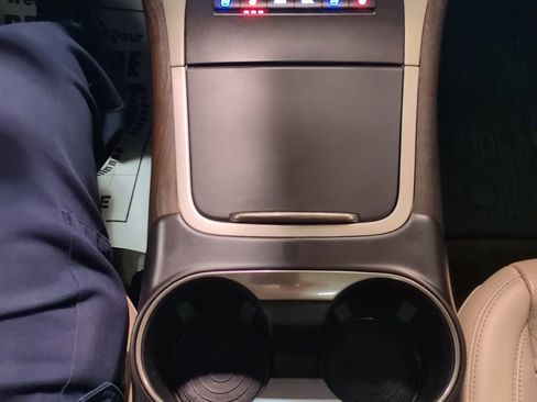 Used 2018 Lincoln MKX Reserve w/ Lincoln MKX Climate Package image 21