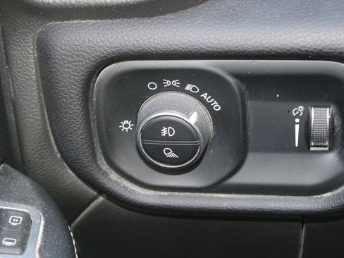 Used 2024 RAM 2500 Big Horn image 26