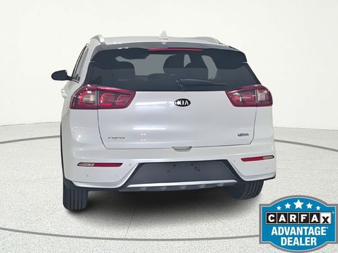 Used 2019 Kia Niro EX w/ EX Premium Package image 5