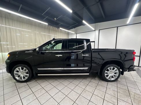 Certified 2024 Chevrolet Silverado 1500 High Country image 9