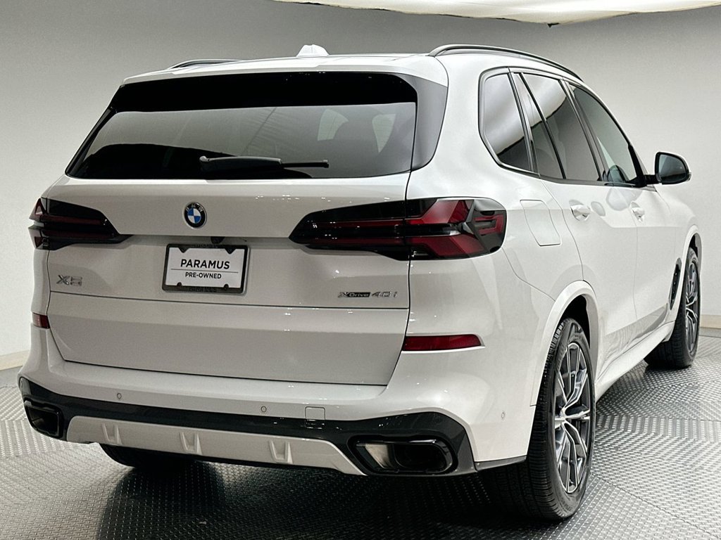 Used 2024 BMW X5 xDrive40i w/ M Sport Package AWD/4WD image 13