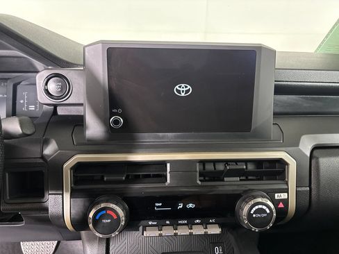 Used 2025 Toyota Tacoma SR RWD image 17