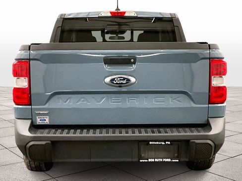 Certified 2022 Ford Maverick XLT image 4