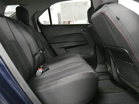 Used 2017 Chevrolet Equinox LT w/ Convenience Package image 22