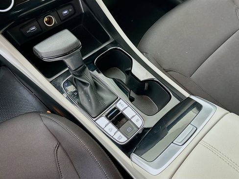 Certified 2022 Hyundai Tucson SE image 16