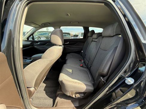 Used 2019 Hyundai Santa Fe SE image 21