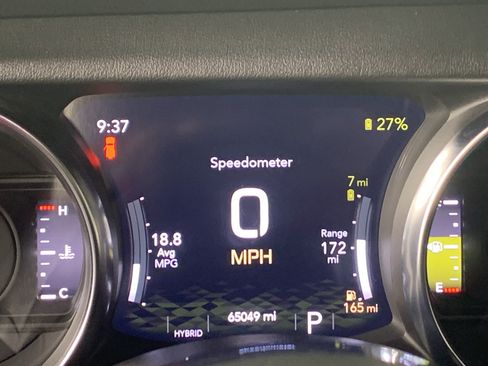 Used 2022 Jeep Wrangler Unlimited Sahara AWD/4WD image 23