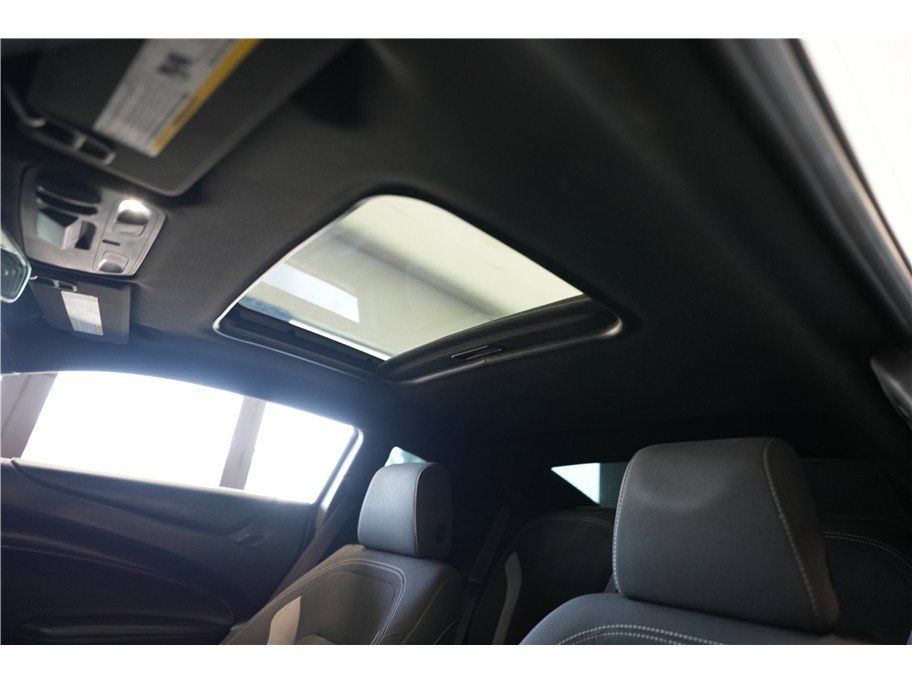 Used 2017 Chevrolet Camaro SS RWD image 21