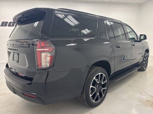 Used 2024 Chevrolet Suburban RST w/ Luxury Package image 5