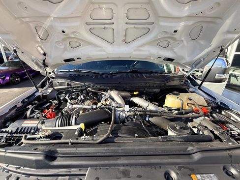 Used 2021 Ford F250 Platinum w/ FX4 Off-Road Package image 42