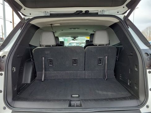 Used 2020 Chevrolet Traverse LT image 10