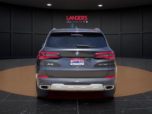 Used 2023 BMW X5 xDrive40i w/ Premium Package AWD/4WD image 3