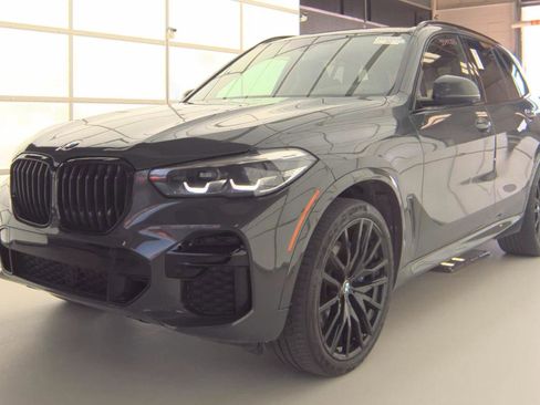 Used 2022 BMW X5 xDrive40i w/ Premium Essential Package image 22