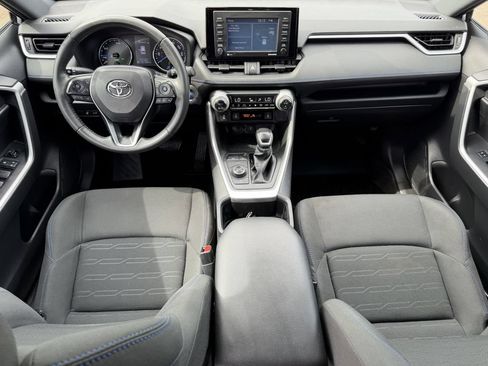 Used 2022 Toyota RAV4 SE w/ Convenience Package AWD/4WD image 13
