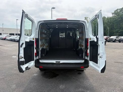 Used 2025 Ford Transit 250 Low Roof w/ Exterior Upgrade Package RWD image 8