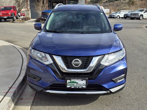 Used 2018 Nissan Rogue SV image 5