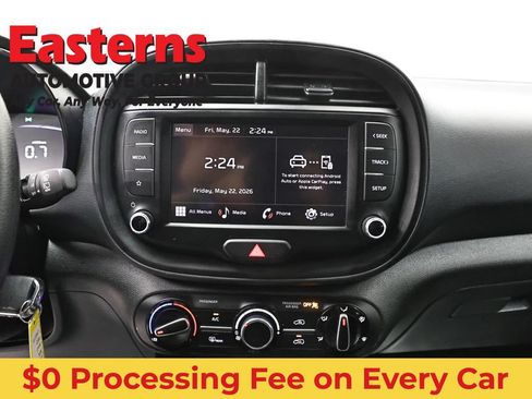 Used 2025 Kia Soul LX w/ LX Technology Package FWD image 12
