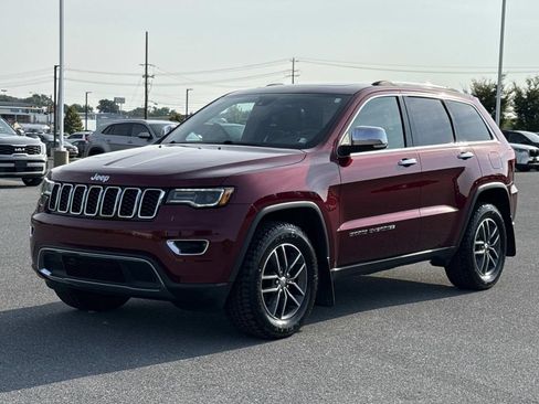 Used 2017 Jeep Grand Cherokee Limited w/ Luxury Group II AWD/4WD image 28