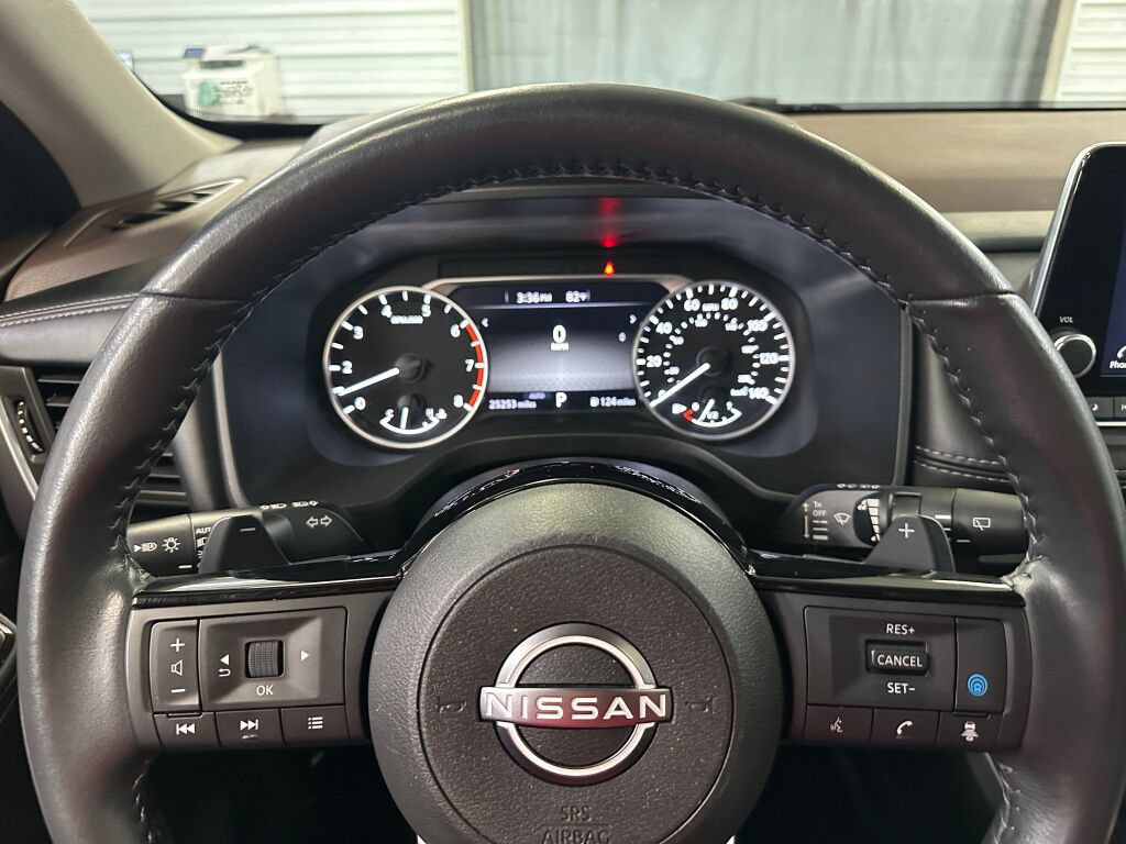 Used 2023 Nissan Rogue SV w/ SV Premium B Package AWD/4WD image 10