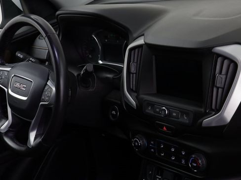 Used 2021 GMC Terrain SLE image 20