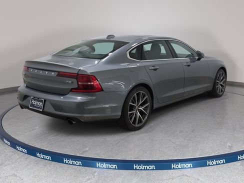 Used 2018 Volvo S90 T5 Momentum w/ Convenience Package AWD/4WD image 6