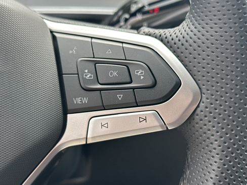 New 2026 Volkswagen Tiguan SE R-Line image 19