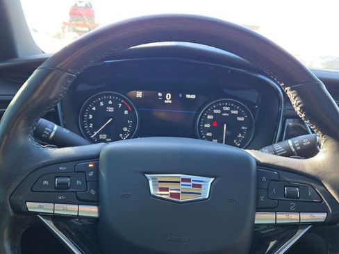 Used 2020 Cadillac XT6 Premium Luxury image 32