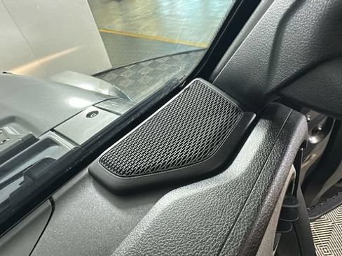 Used 2024 Jeep Wrangler Unlimited w/ Convenience Group AWD/4WD image 30
