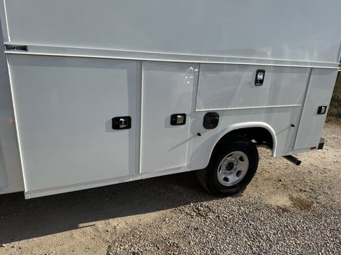 New 2025 Chevrolet Express 3500 w/ Power Convenience Package image 16
