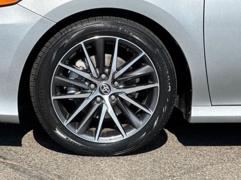 Used 2022 Toyota Camry XLE FWD image 30