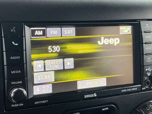 Used 2017 Jeep Wrangler Unlimited Sahara image 21