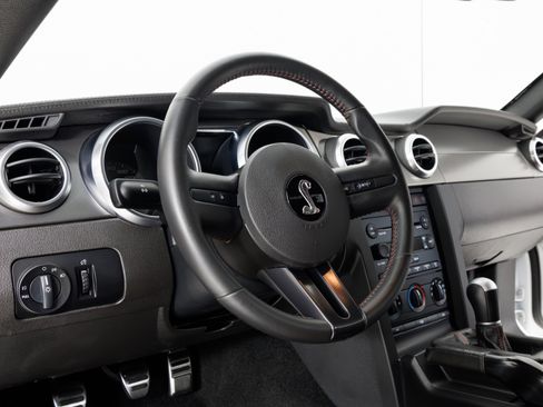 Used 2007 Ford Mustang Shelby GT500 RWD image 18