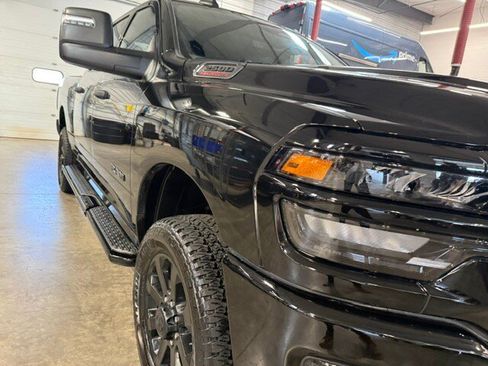 Used 2025 RAM 2500 Big Horn AWD/4WD image 3