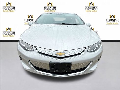 Used 2017 Chevrolet Volt LT FWD image 9