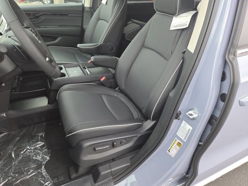 New 2026 Honda Odyssey Touring image 24