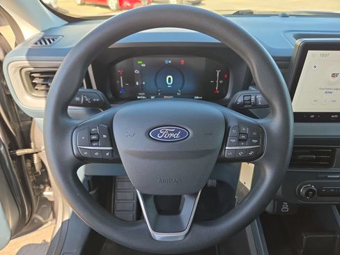 Used 2025 Ford Maverick XL FWD image 21