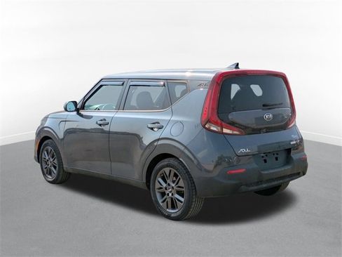 Used 2021 Kia Soul EX image 3