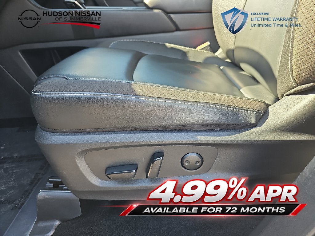 Used 2024 Nissan Pathfinder SL AWD/4WD image 29
