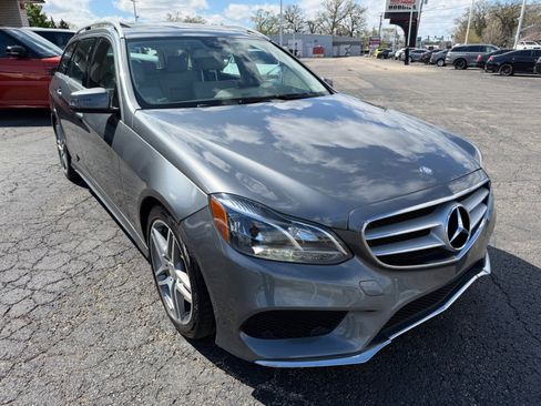 Used 2016 Mercedes-Benz E 350 4MATIC Wagon w/ Premium Package image 13