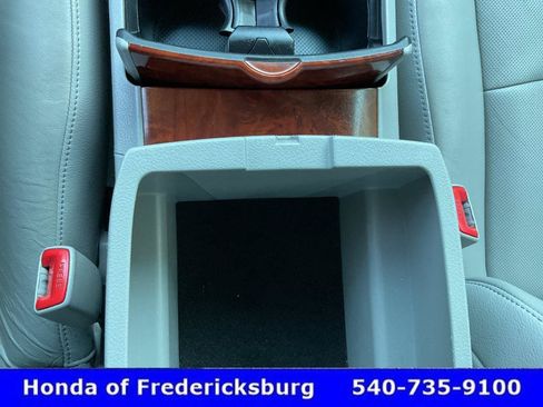 Used 2013 Toyota Highlander Limited FWD image 43