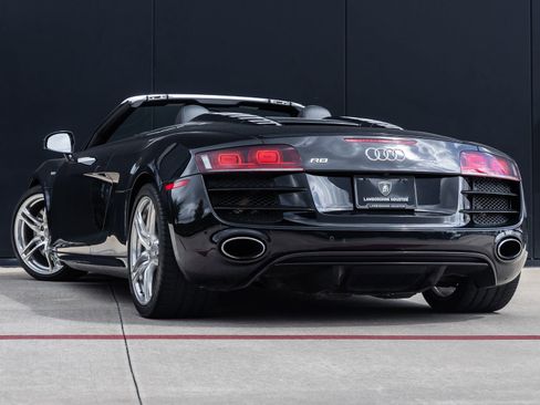 Used 2011 Audi R8 V10 AWD/4WD image 6