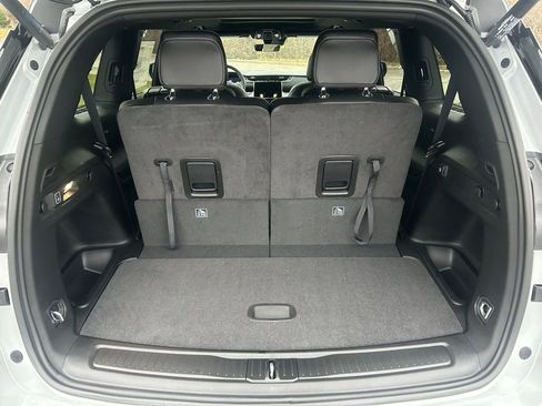 New 2025 Jeep Grand Cherokee L Limited image 28