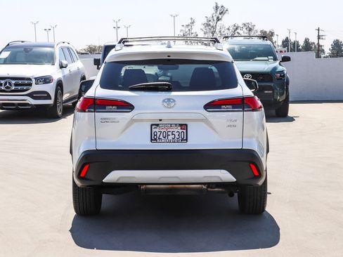 Used 2022 Toyota Corolla Cross XLE AWD/4WD image 5