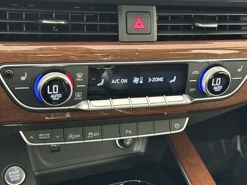 Used 2022 Audi A5 2.0T Premium image 18