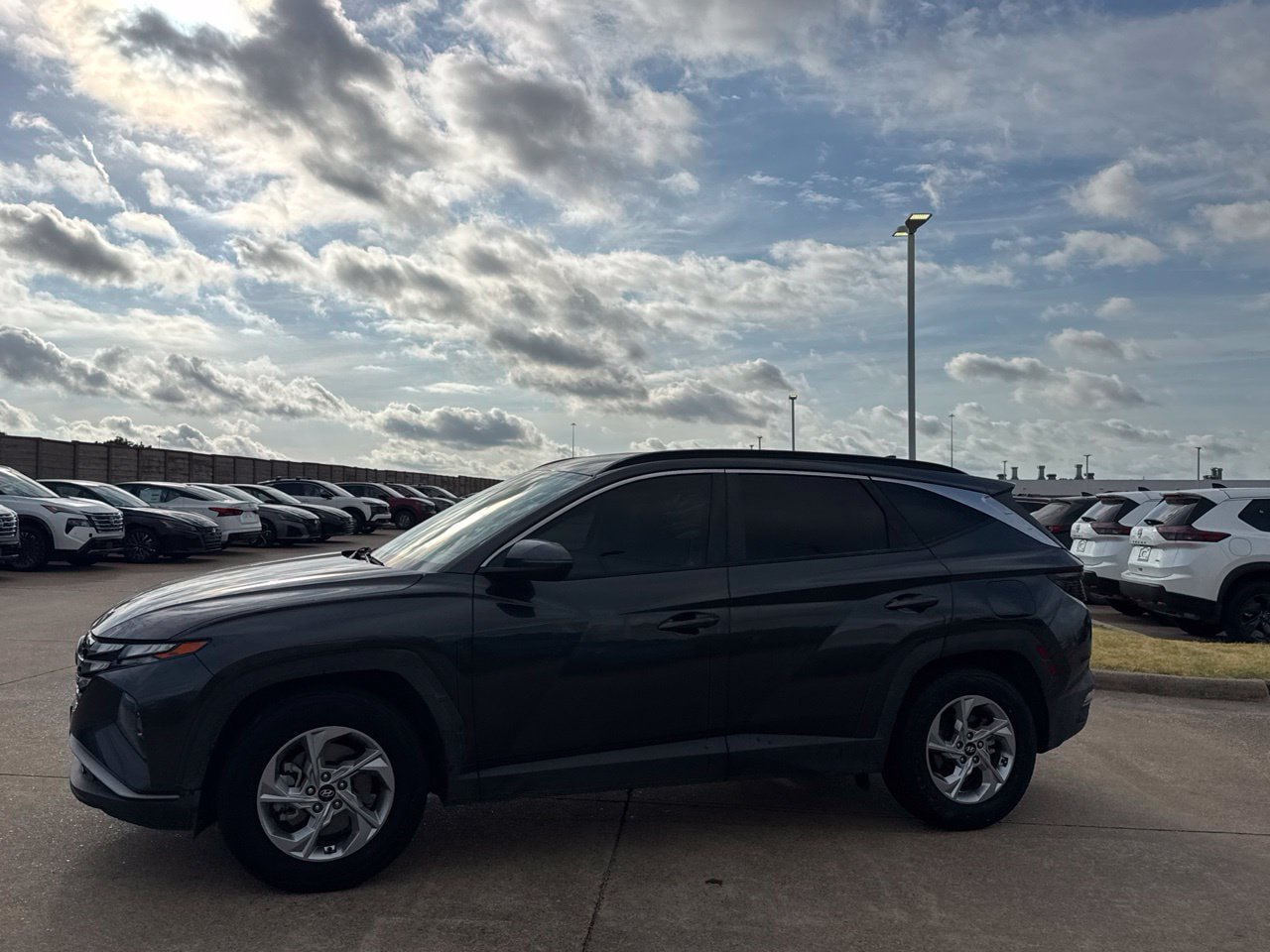 Used 2023 Hyundai Tucson SEL FWD image 11